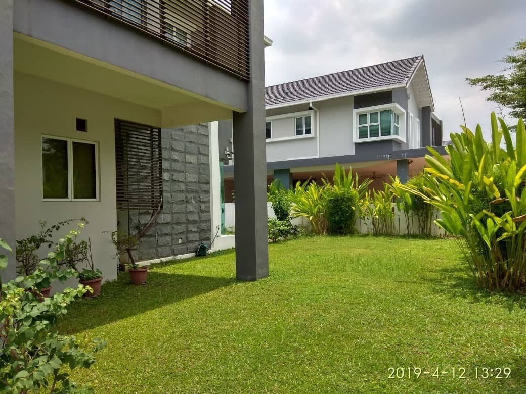 Taman Ukay Seraya - photo 3