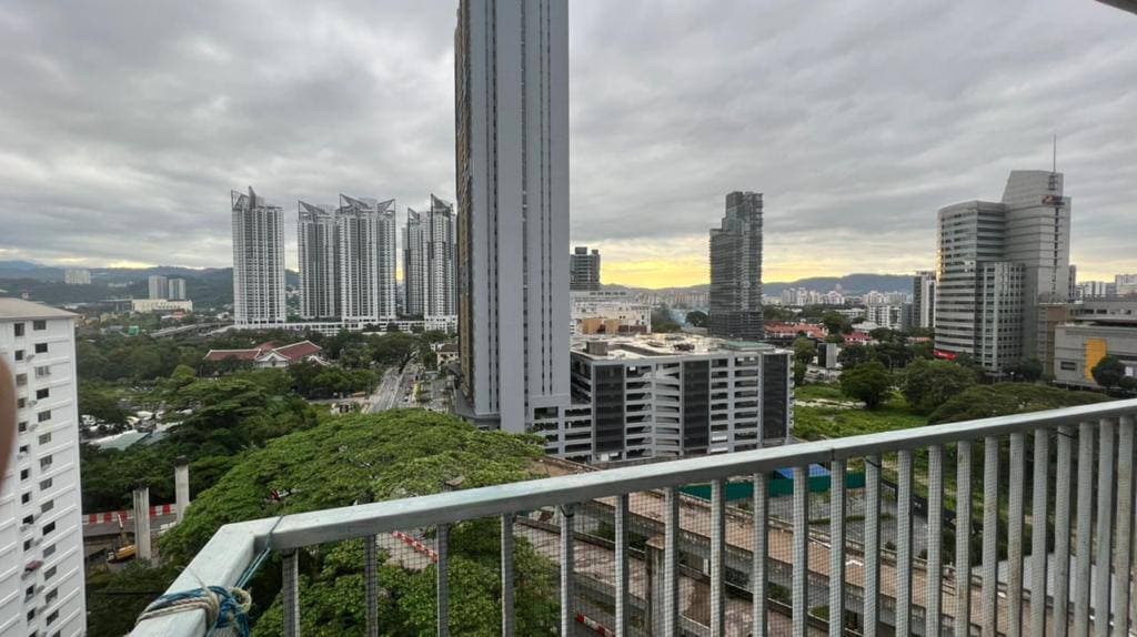 Suria Jelatek - photo 3