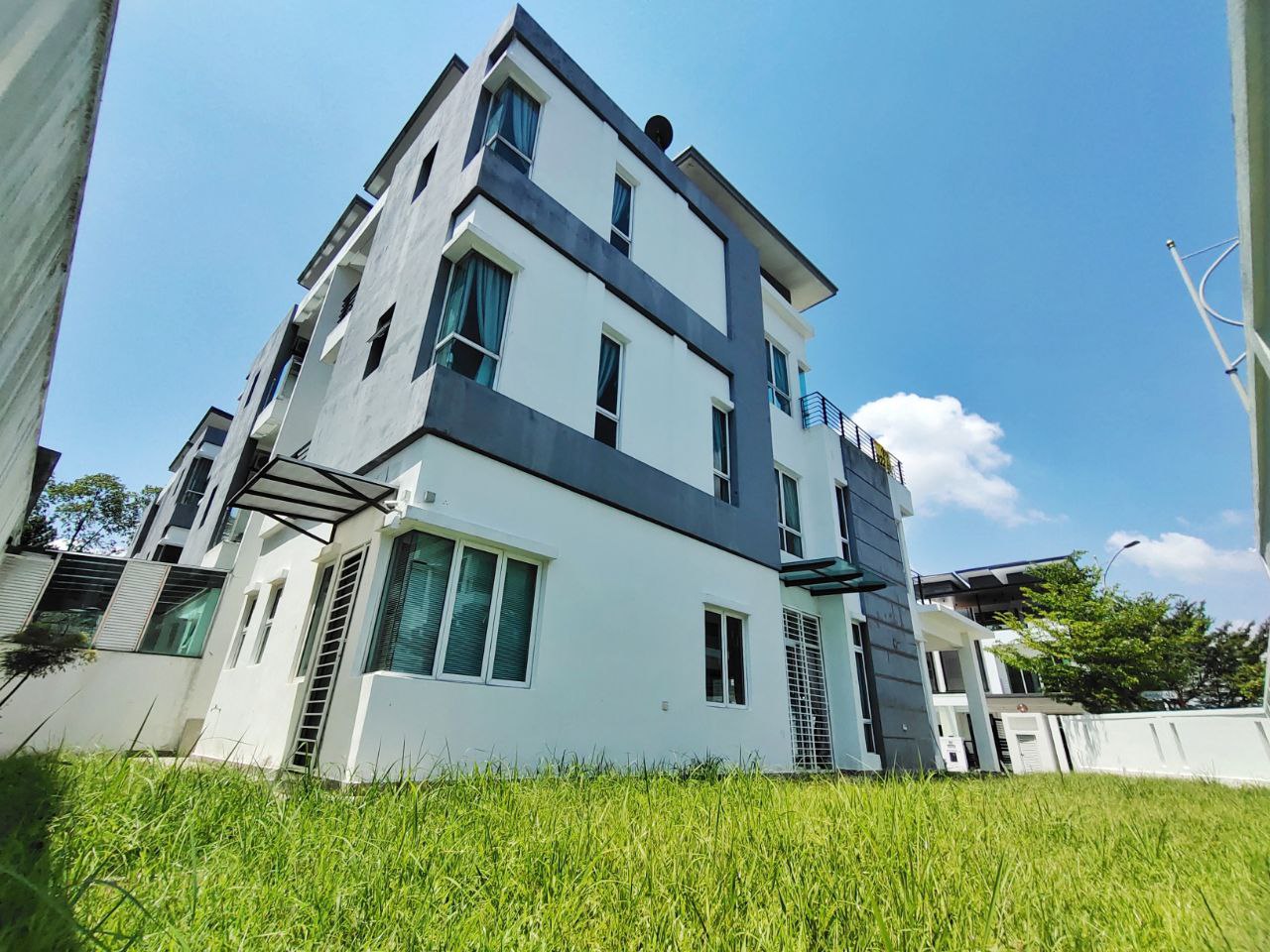 Suria Villa - photo 3