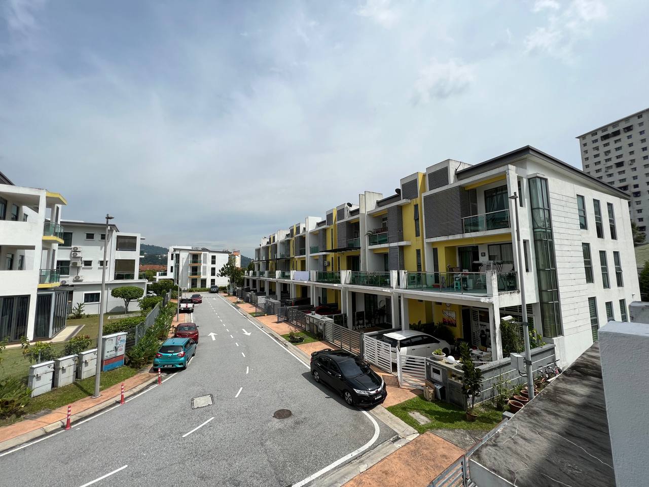 Taman Ukay Tropika - photo 3