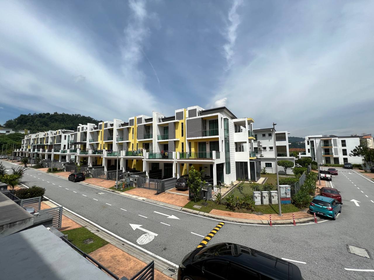 Taman Ukay Tropika - photo 4