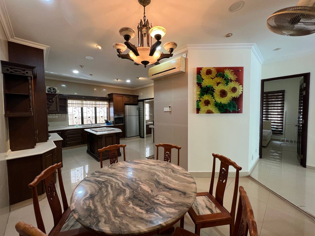 Beverly Heights - photo 8