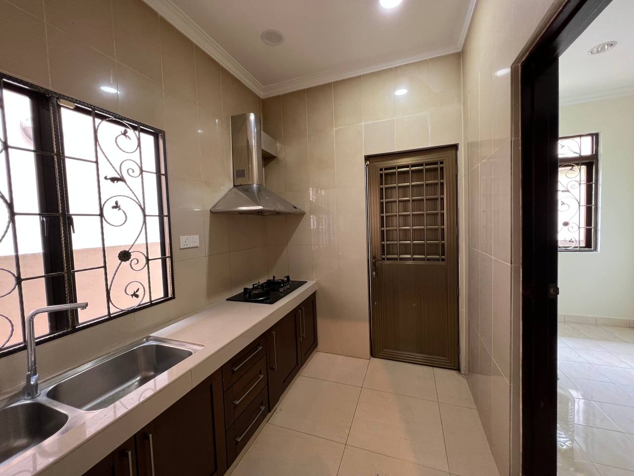 Beverly Heights - photo 10