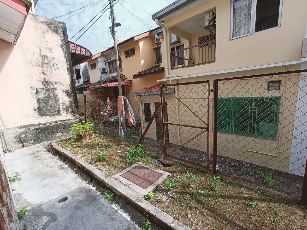 USJ 13 - photo 13
