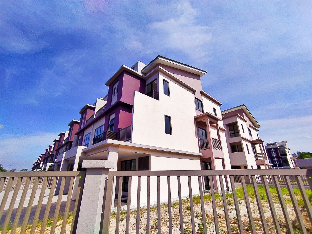 The Strata Townhouse, Bandar Puteri Bangi - photo 3