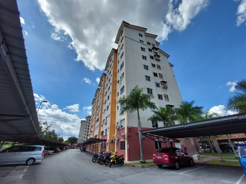 Partly Furnished Apartment Residensi Melor Bangi