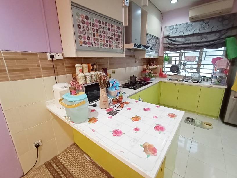 Town Villa Townhouse, Taman Tasik Puchong - photo 4