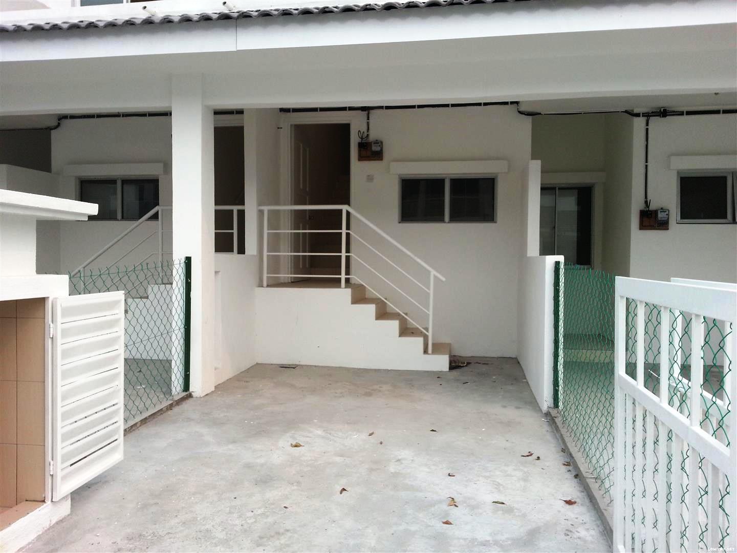 Town Villa Townhouse - photo 2