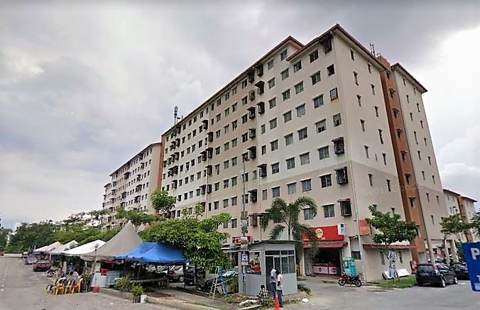 Pangsapuri Aman, Puchong Prima Near LRT with lift