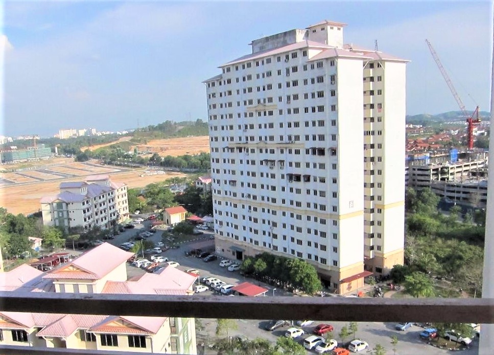Pangsapuri Taman LTAT - photo 1