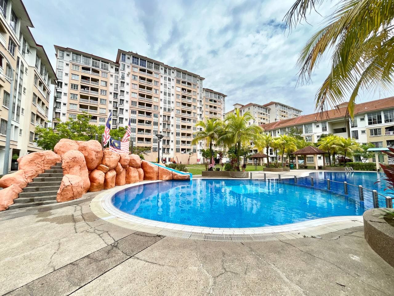 Nilam Puri Condominium - photo 1