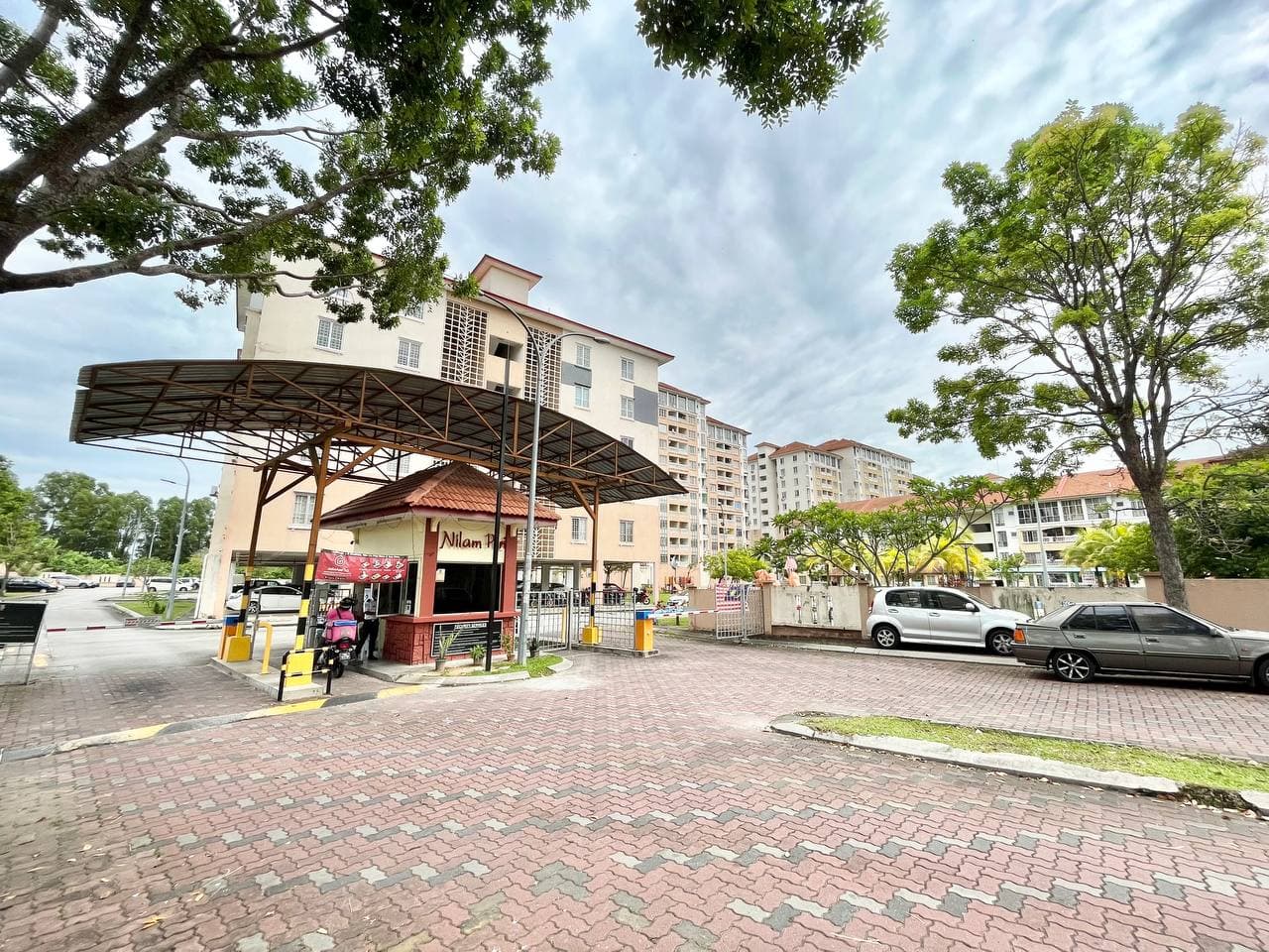 Nilam Puri Condominium