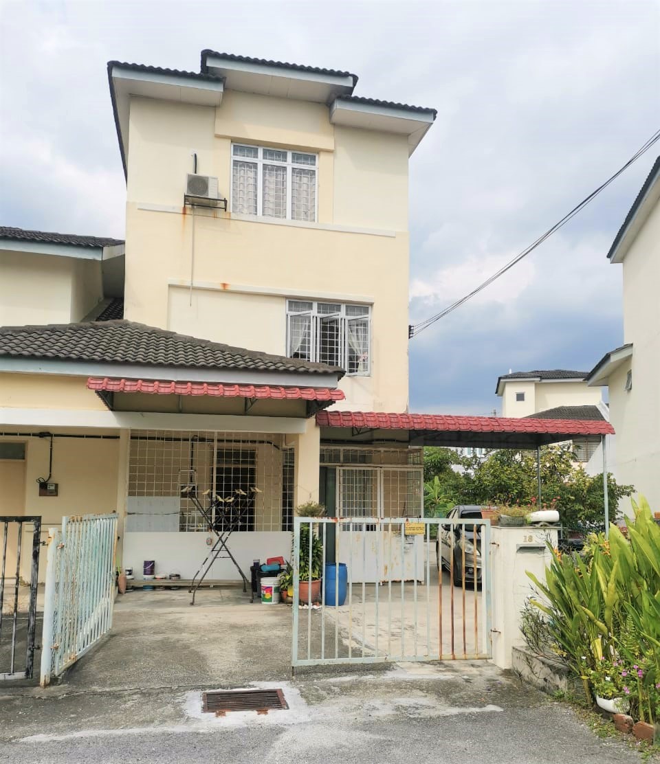 La Cottage, Putra Perdana