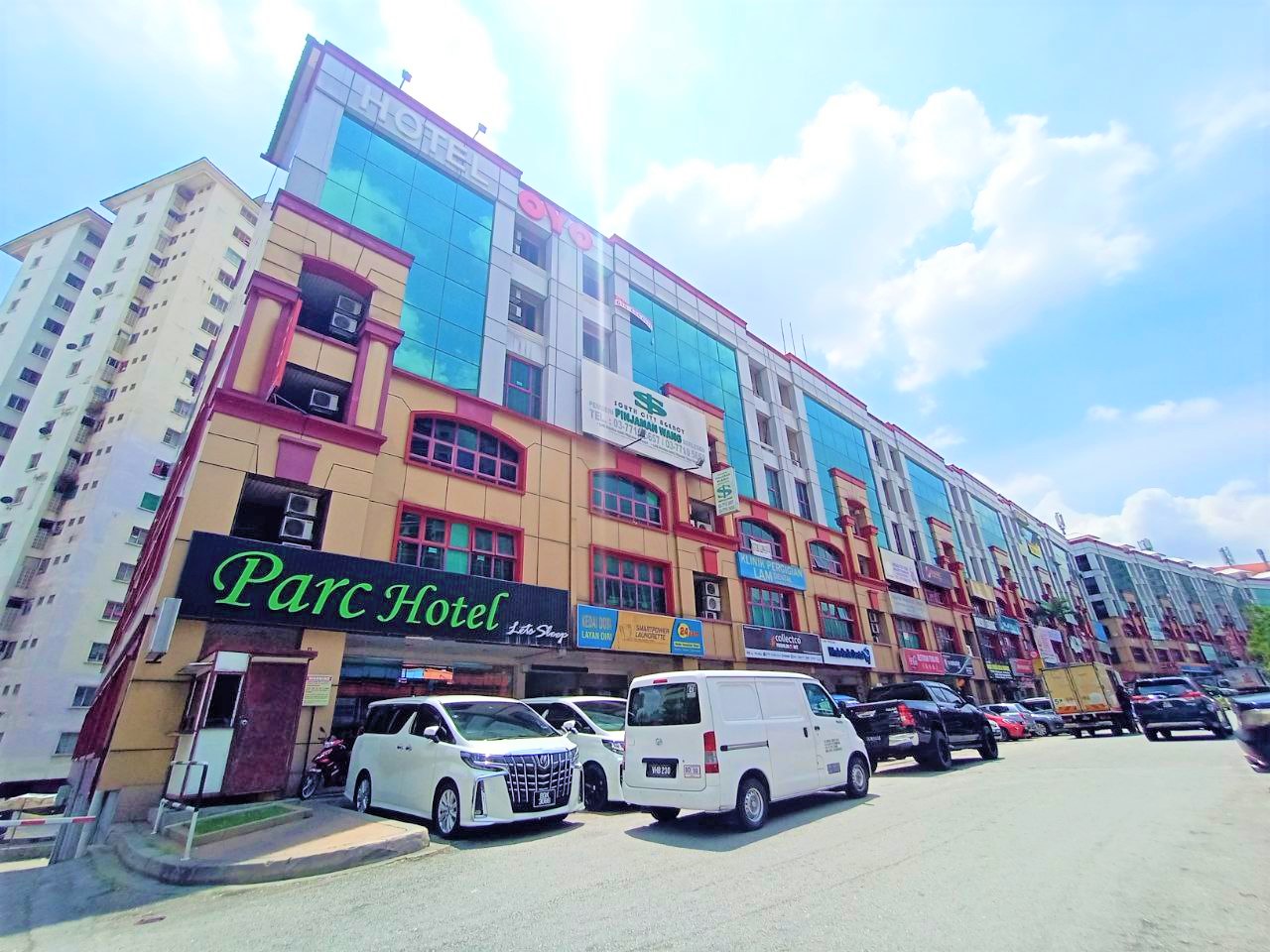 Pelangi Square LEVEL 5