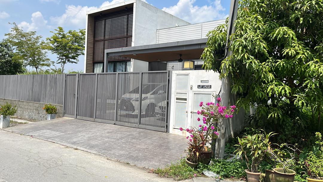 Banglo Lot Taman Mas Puchong - photo 4