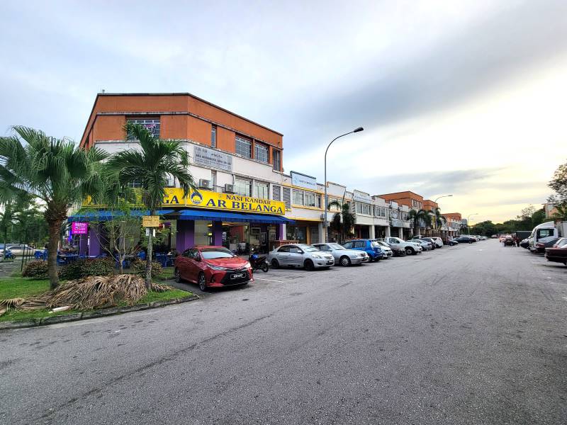 Shop Lot Taman Putra Prima - photo 2
