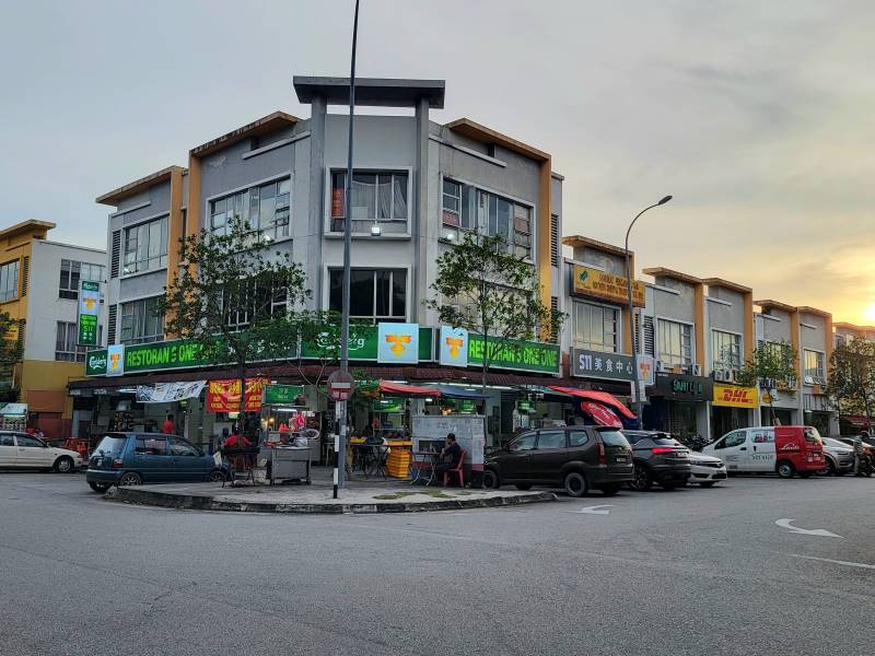 Shop Lot Taman Putra Prima - photo 3