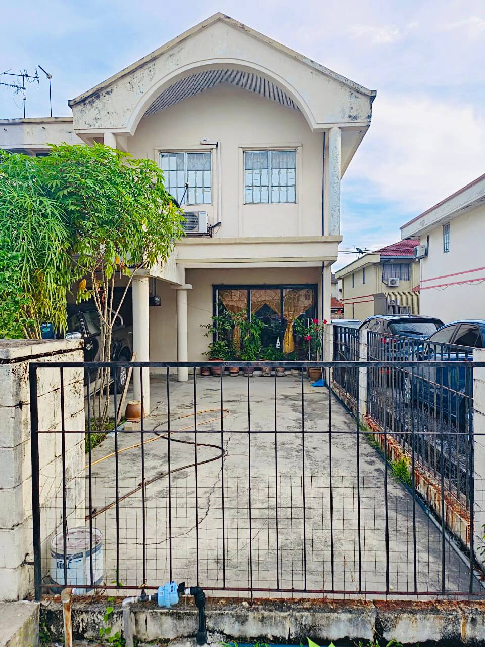 Double Storey Terrace PJS 9 Bandar sunway - photo 1