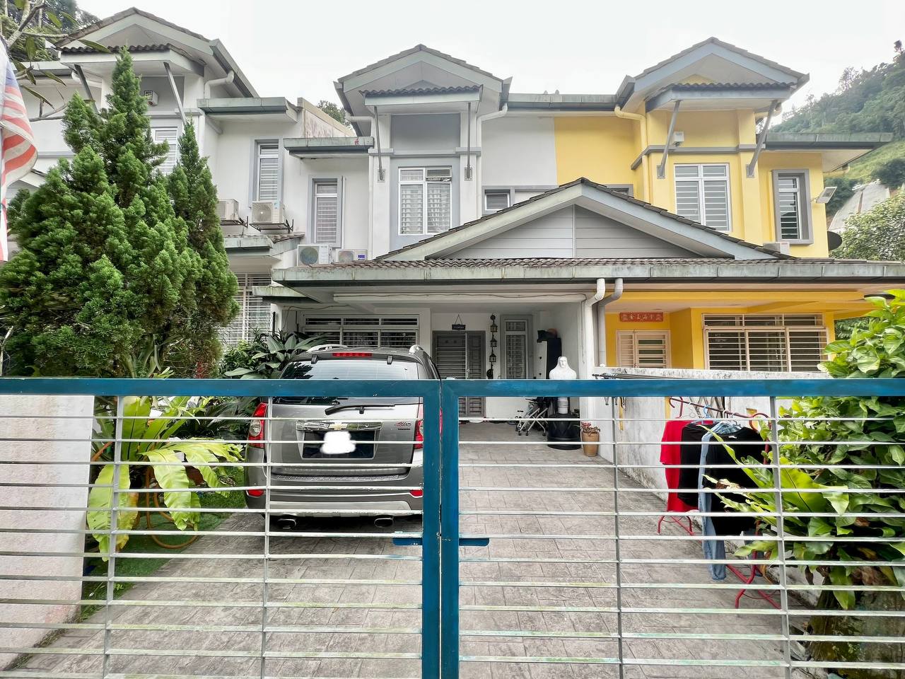 Cantik Double Storey Terrace, Taman Sierra Ukay