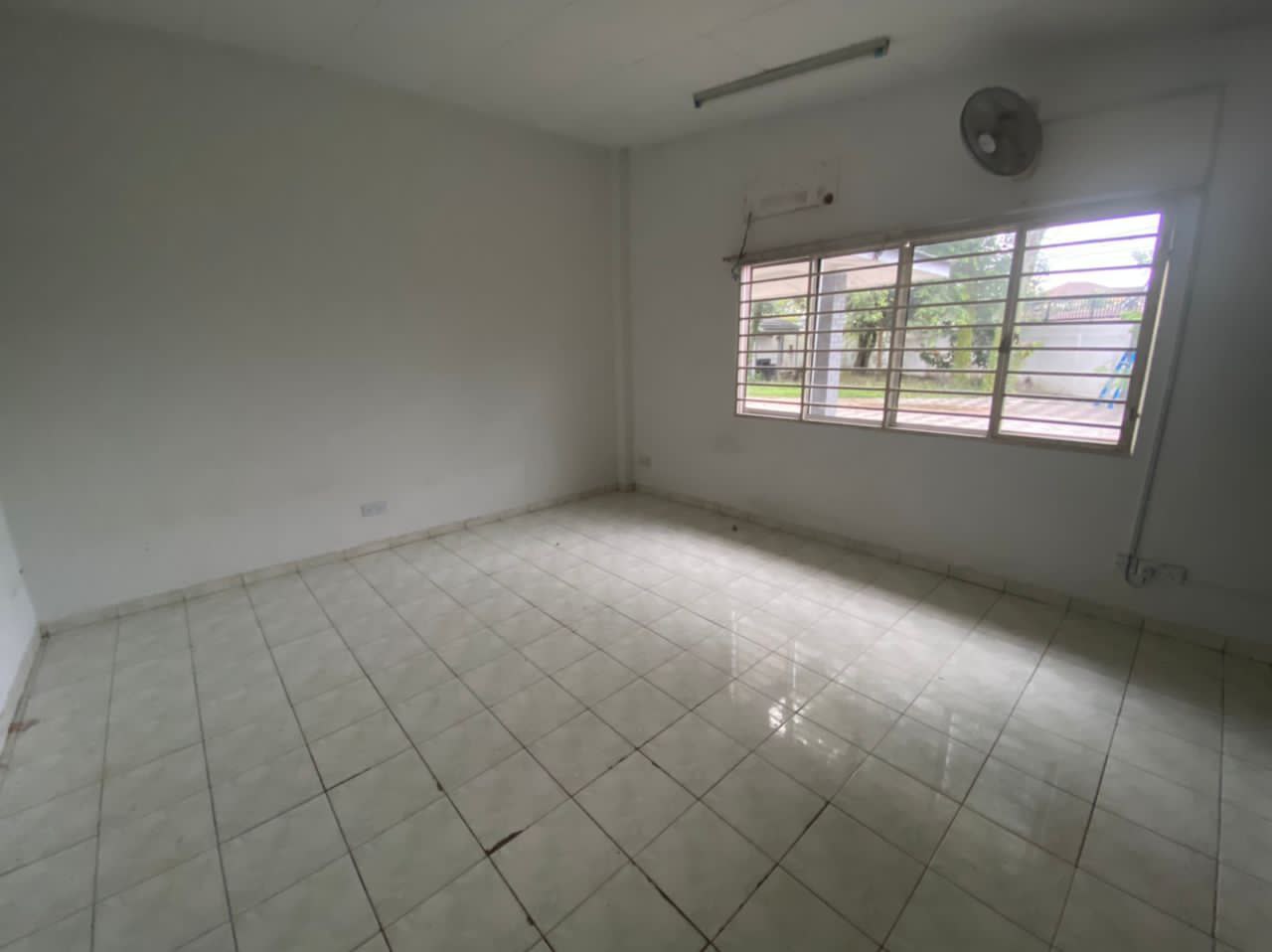 Single Storey Bungalow Taman Ampang Jaya - photo 6