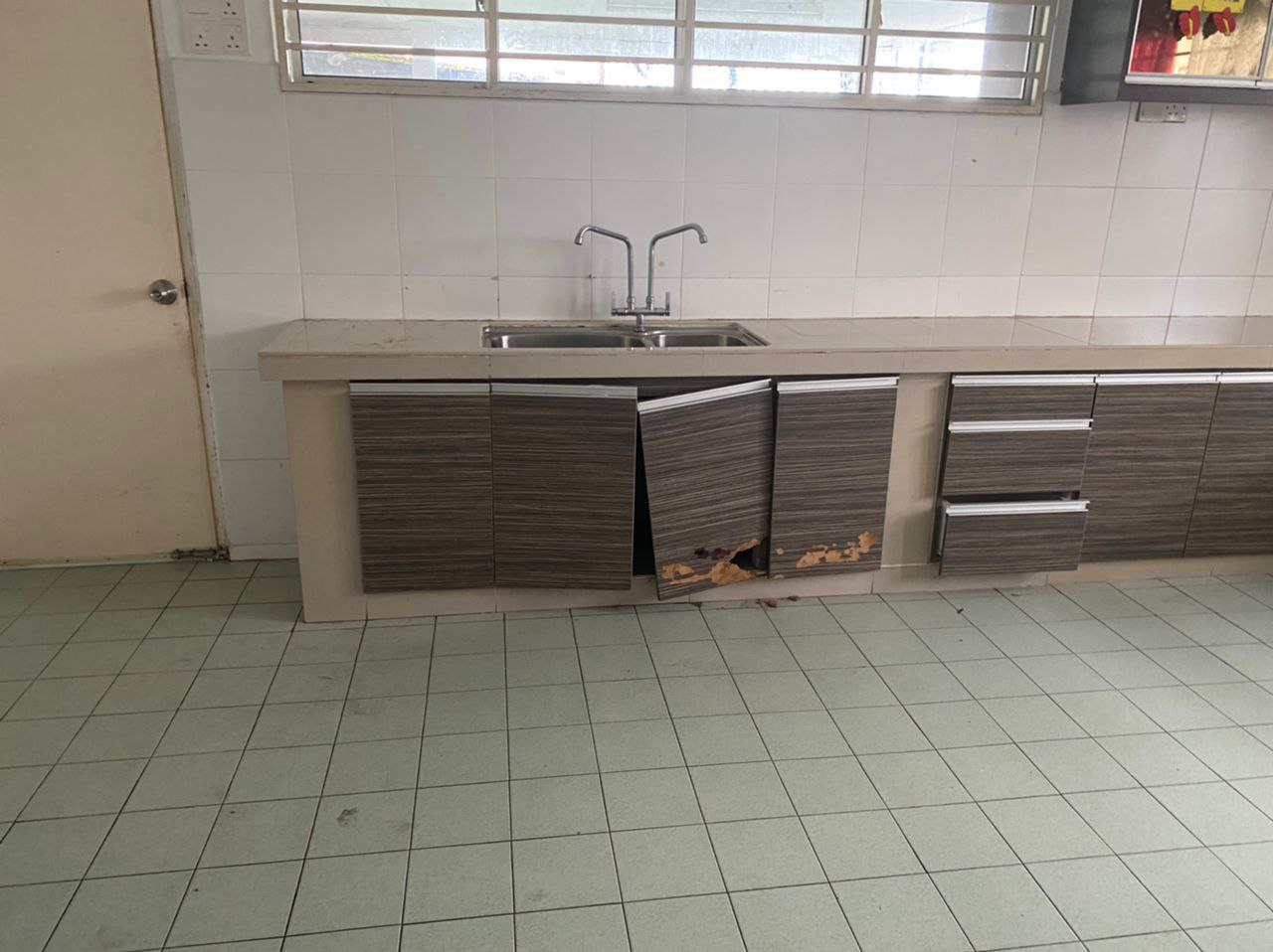 Single Storey Bungalow Taman Ampang Jaya - photo 12