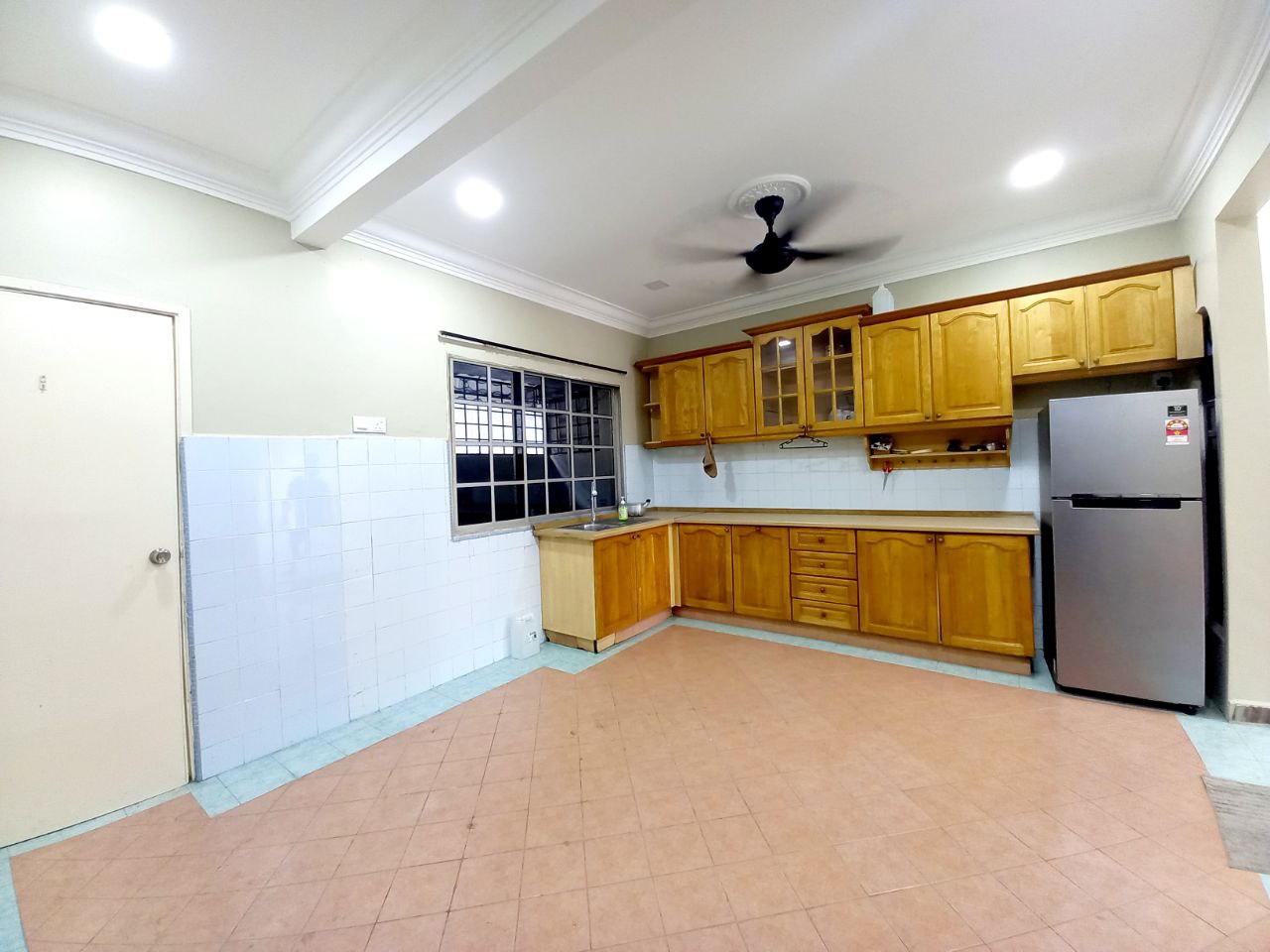 Double Storey Taman Sri Kenari - photo 3