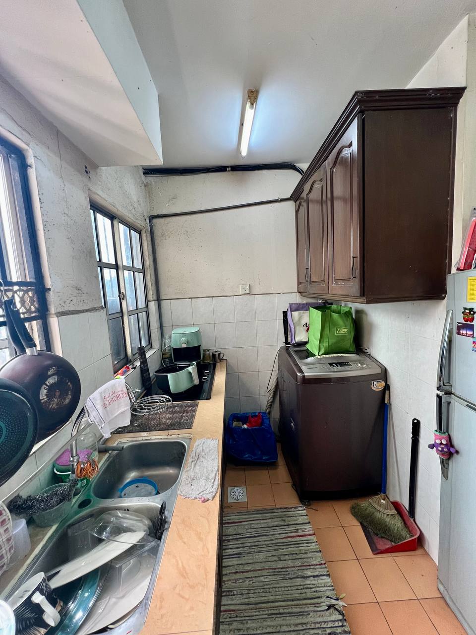 Below MV Apartment Beringin - photo 4