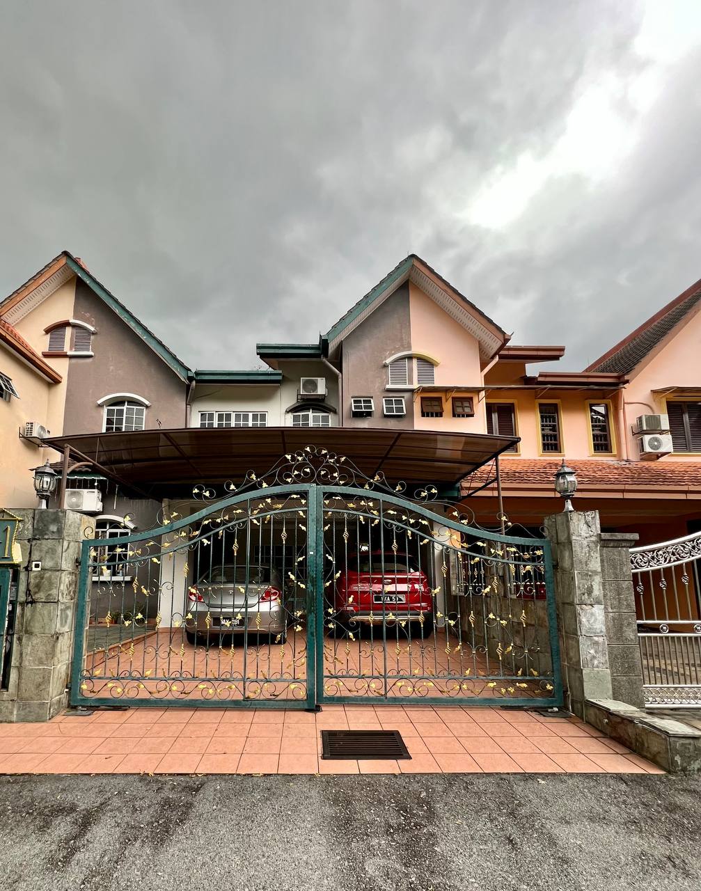 Double Storey Superlink, Section 6 Wangsa Maju - photo 1