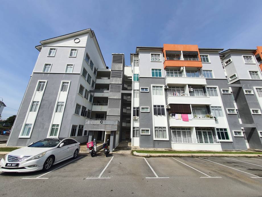 Low Level Apartment Casa Dahlia Bandar Baru Salak