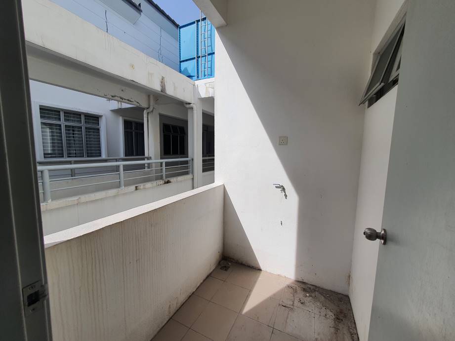 Low Level Apartment Casa Dahlia Bandar Baru Salak - photo 4