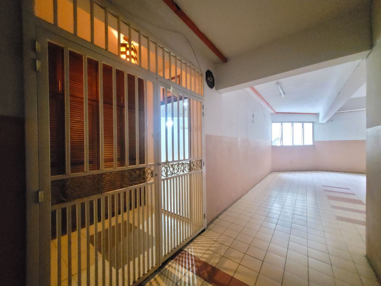 Renovated Zamrud Apartment - photo 13