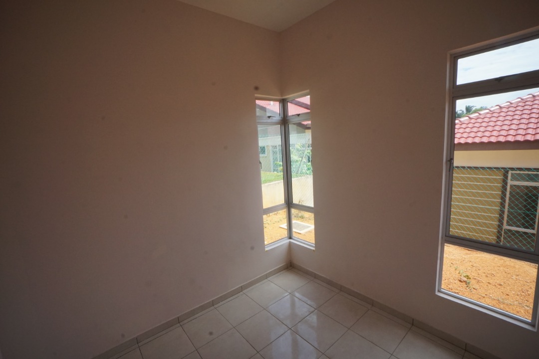 SEMI D Taman Desa Bestari Fasa 2 Single Storey - photo 9
