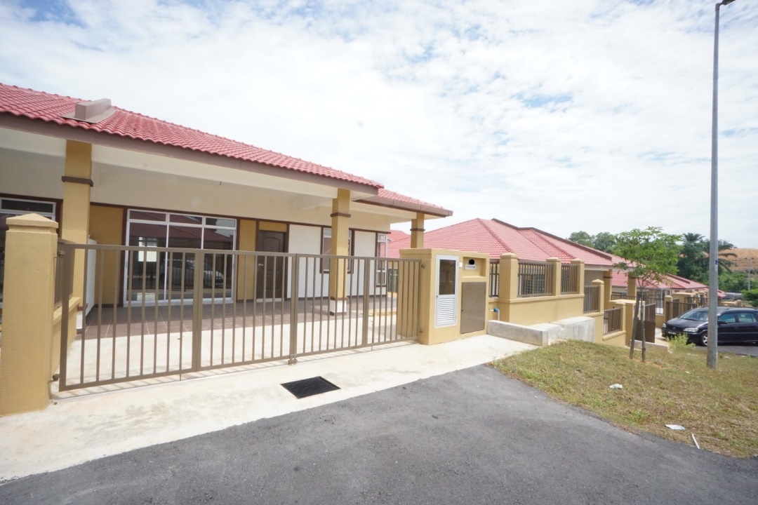 SEMI D Taman Desa Bestari Fasa 2 Single Storey - photo 2