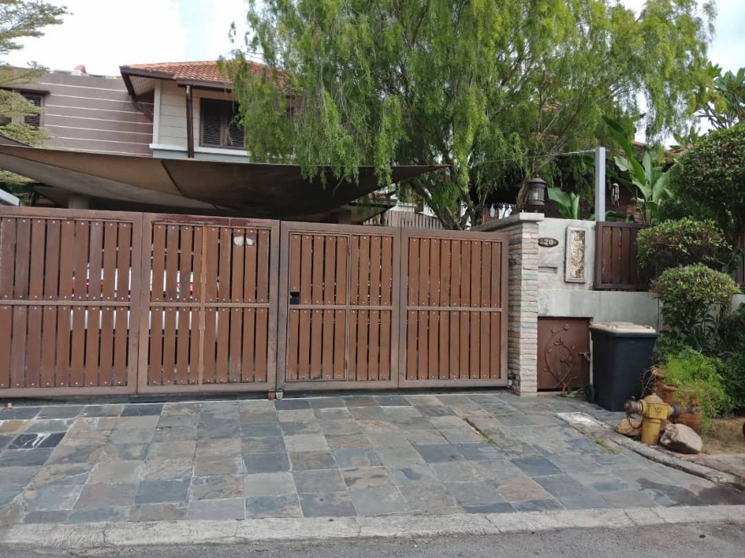 Semi Detached double storey in Subang Bestari