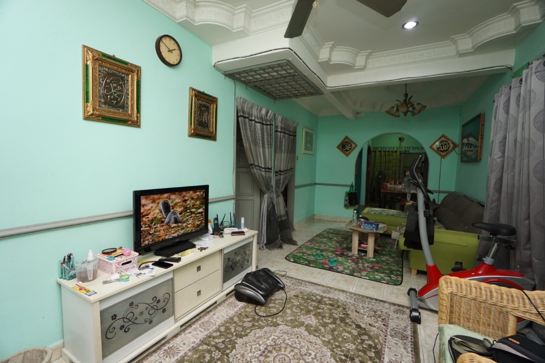 END LOT Single Storey Terrace House Taman Meru - photo 5