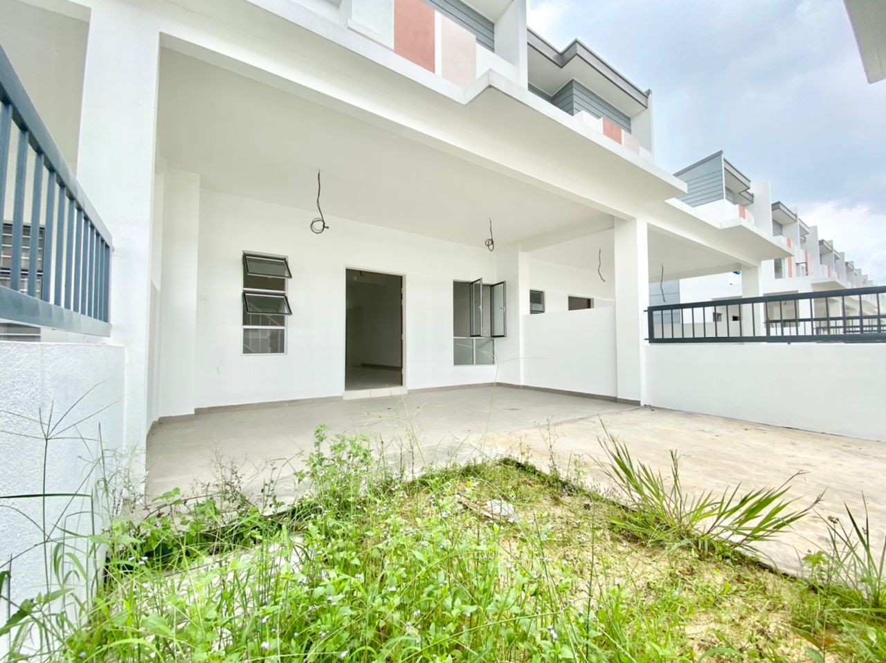 LOW DENSITY 2-STY TERRACE TELUK PANGLIMA GARANG - photo 2
