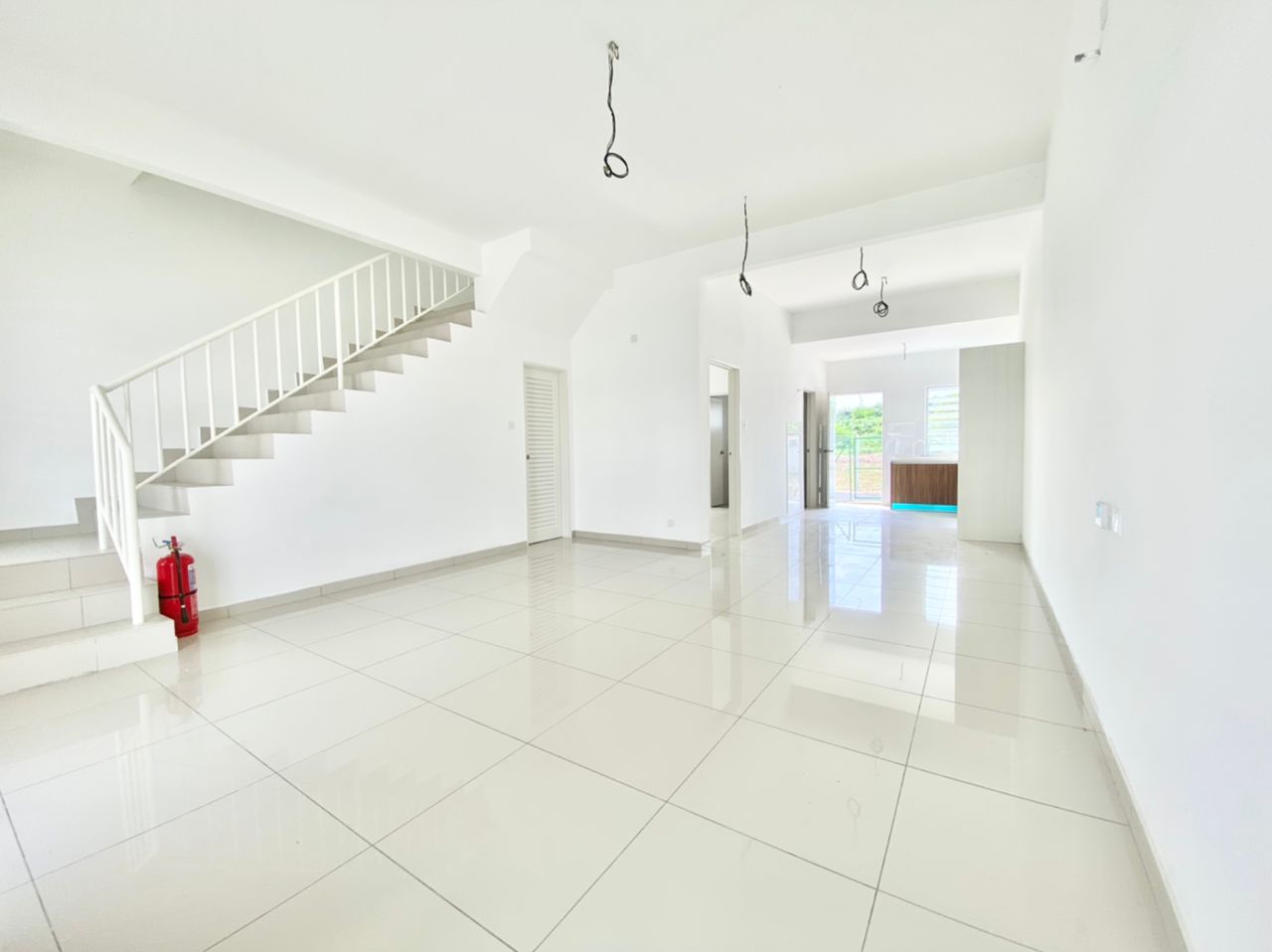 LOW DENSITY 2-STY TERRACE TELUK PANGLIMA GARANG - photo 4