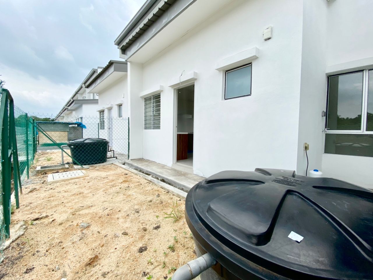 LOW DENSITY 2-STY TERRACE TELUK PANGLIMA GARANG - photo 12