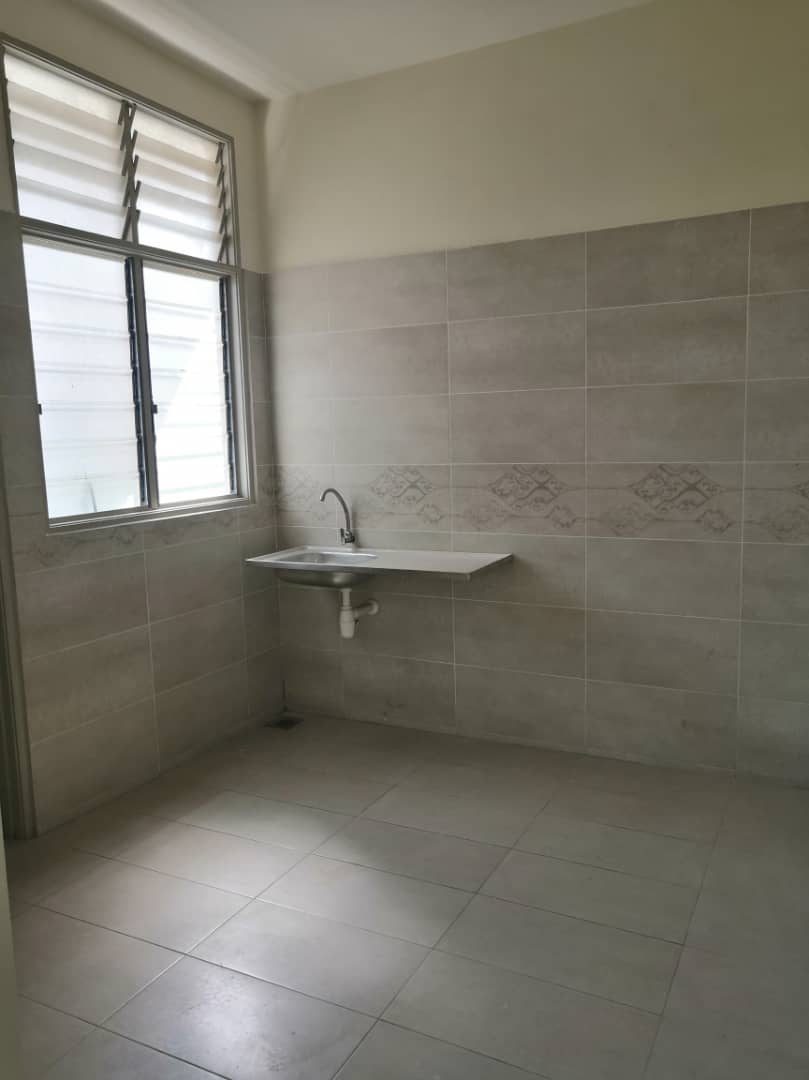 SEMI-D 1 TINGKAT, TAMAN SAUJANA IDAMAN,ARAU PERLIS - photo 4
