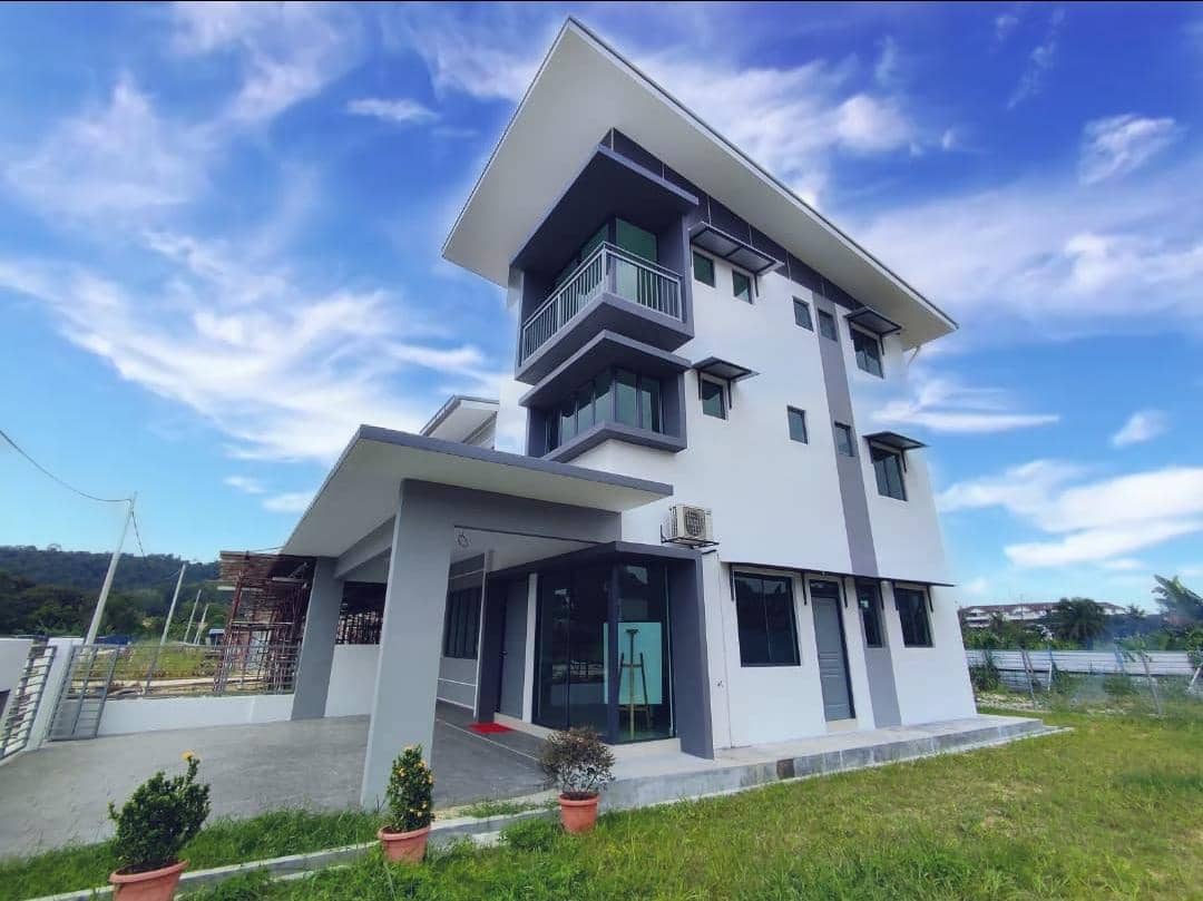 3sty SEMI D di Bangi Limited Unit