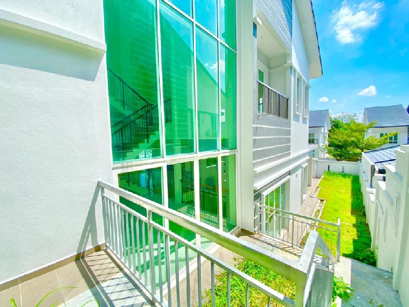 [ Bungalow Big Land ] 2.5sty Bungalow near Kajang Town - photo 2