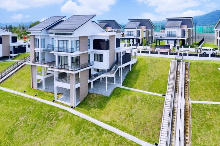 SUPERB BUNGALOW 2sty Brand new Unit in Bangi near PLUS Highway