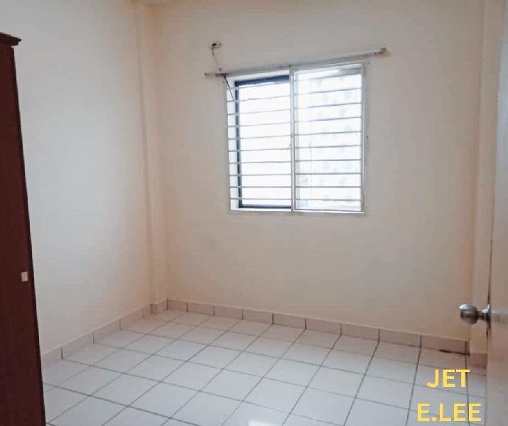 Bandar Bukit Tinggi Klang Tropica Apartment Tingkat 1 For Sell  - photo 4