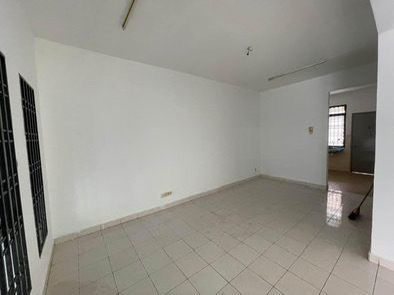 Port Klang Bandar Botanic Klang Refurbish Double Storey House For Rent  - photo 3
