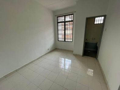 Port Klang Bandar Botanic Klang Refurbish Double Storey House For Rent  - photo 9