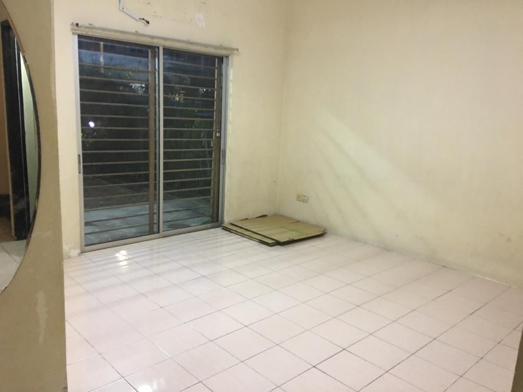 Taman Puncak Jalil, Seri Kembangan - photo 2