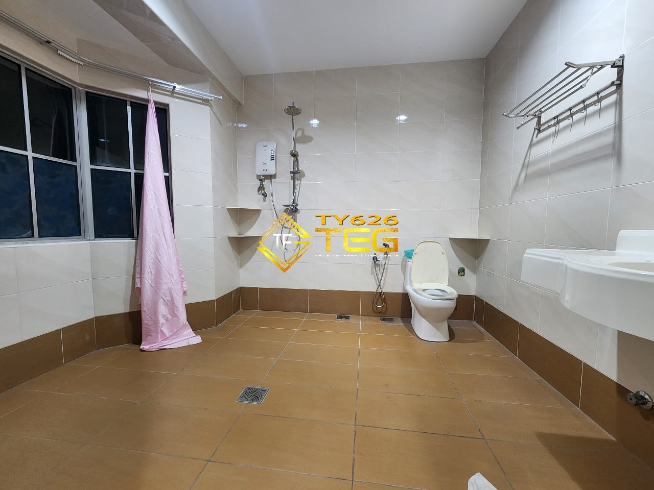 Ah Lai Regency Condo 3 Storey Penthouse - photo 13