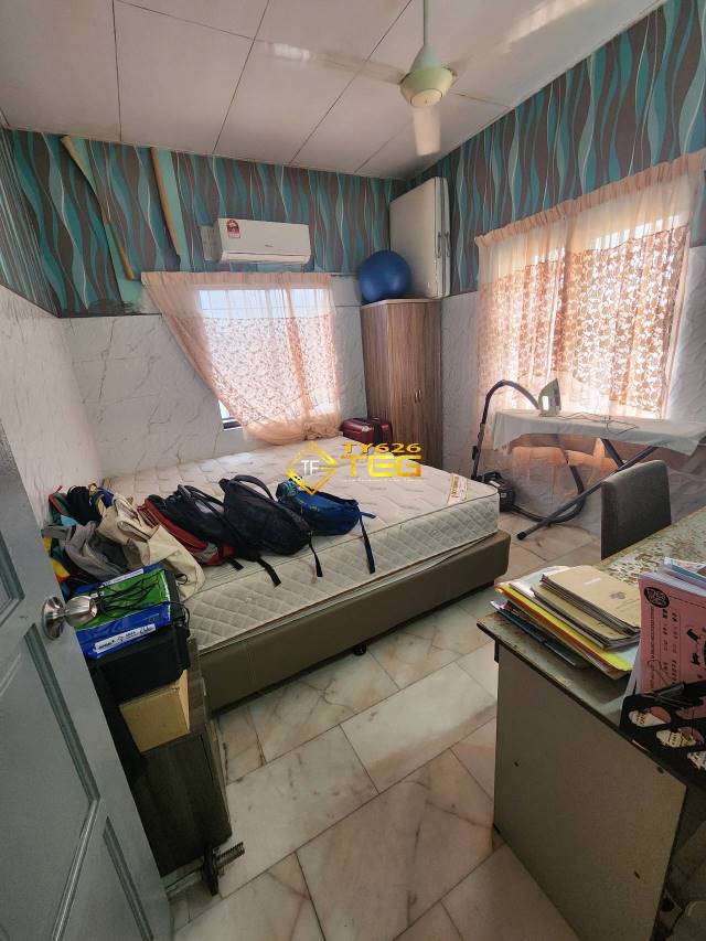 Ah Lai Taman Bayu Meru 2sty Endlot - photo 8