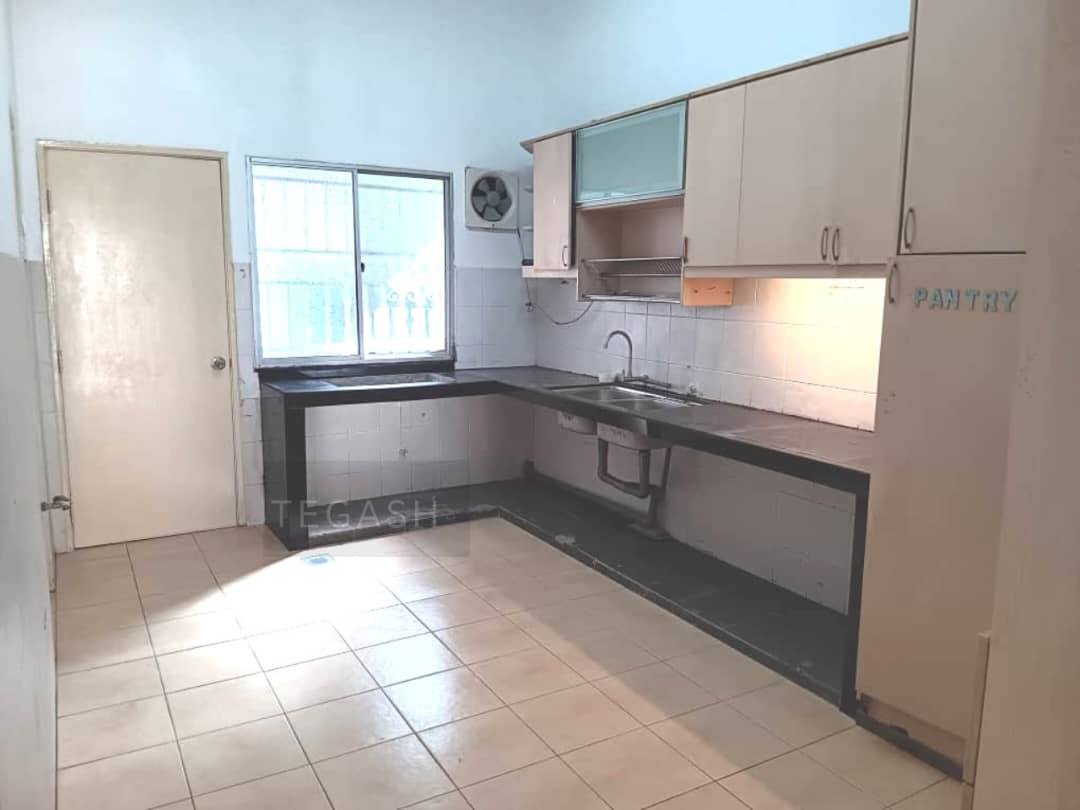 Teg Ash Bayu Perdana 2 storey - photo 3