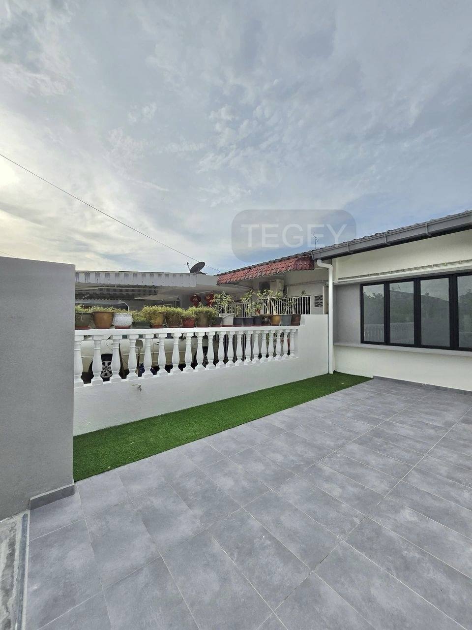 Teg Ey Palm Grove 1 sty - photo 2